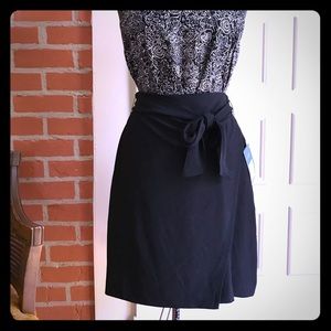 Lysse black faux wrap skirt  - size small
